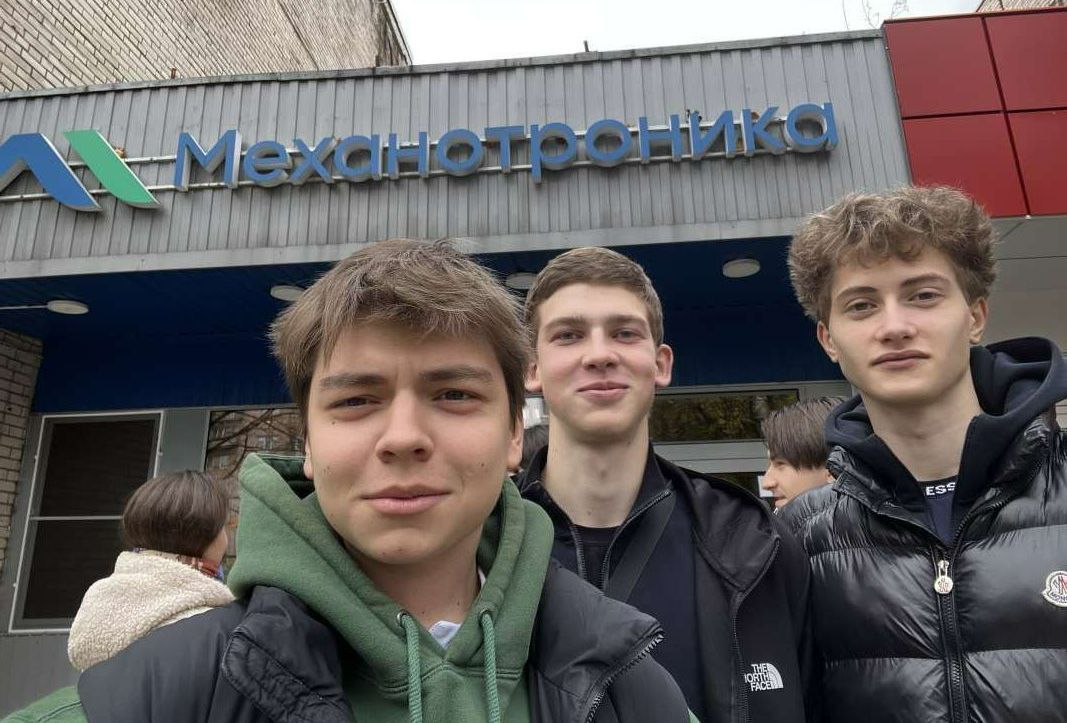 День экскурсий в Институте энергетики: первокурсники увидели энергетику изнутри