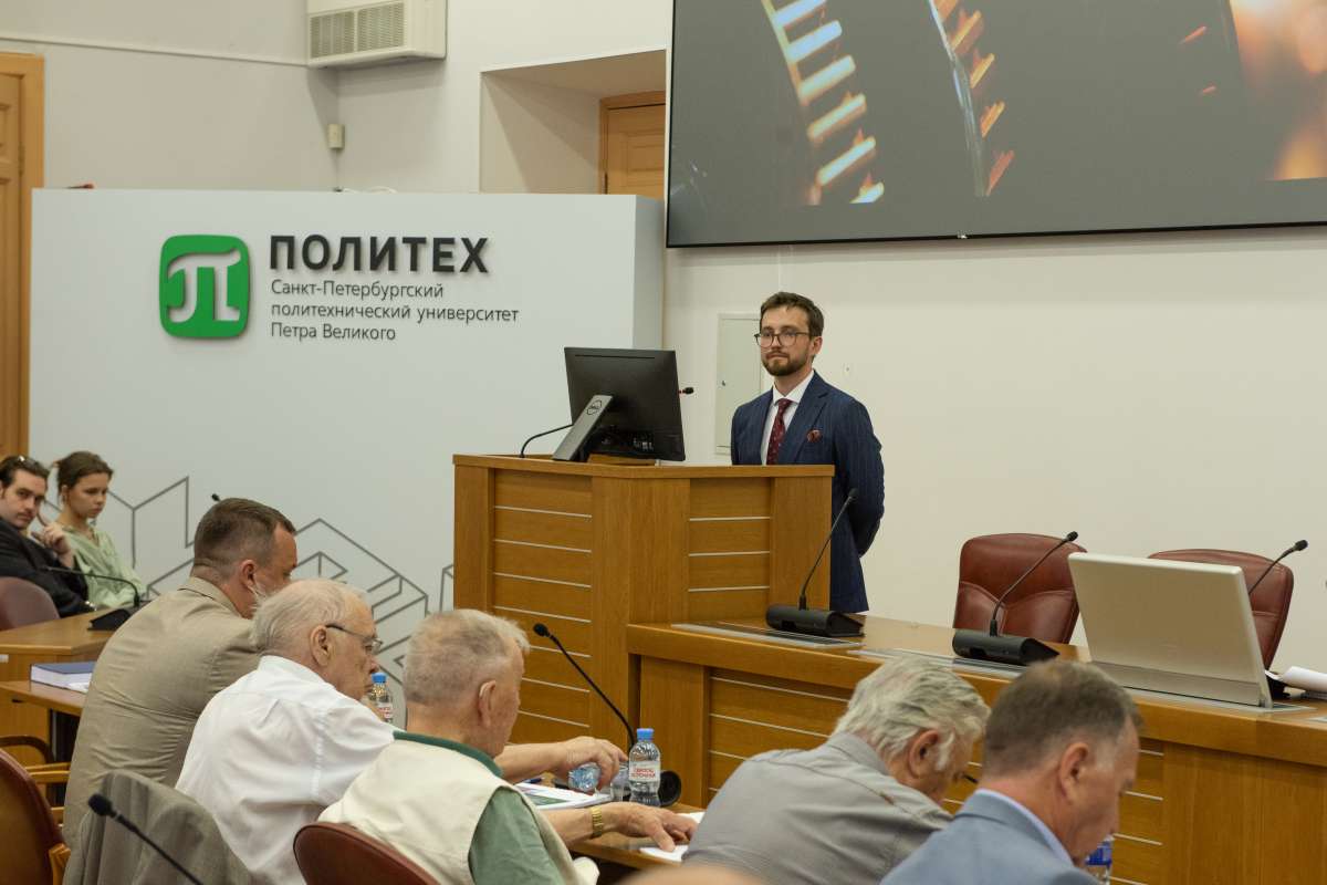 Разработка новых газотурбинных установок: защита диссертации Михаила Лаптева.