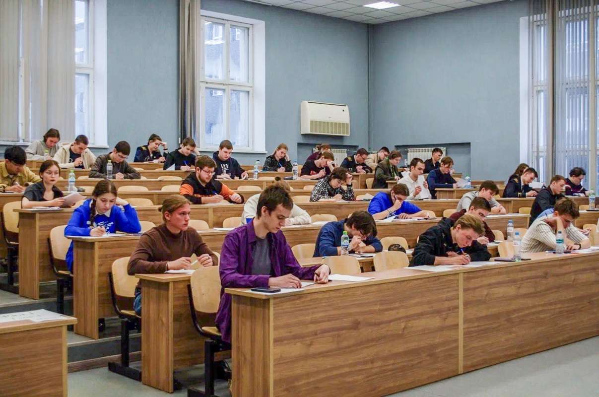 Студенты Института энергетики СПбПУ – призеры юбилейной международной олимпиады по электротехнике имени М.О. Доливо-Добровольского