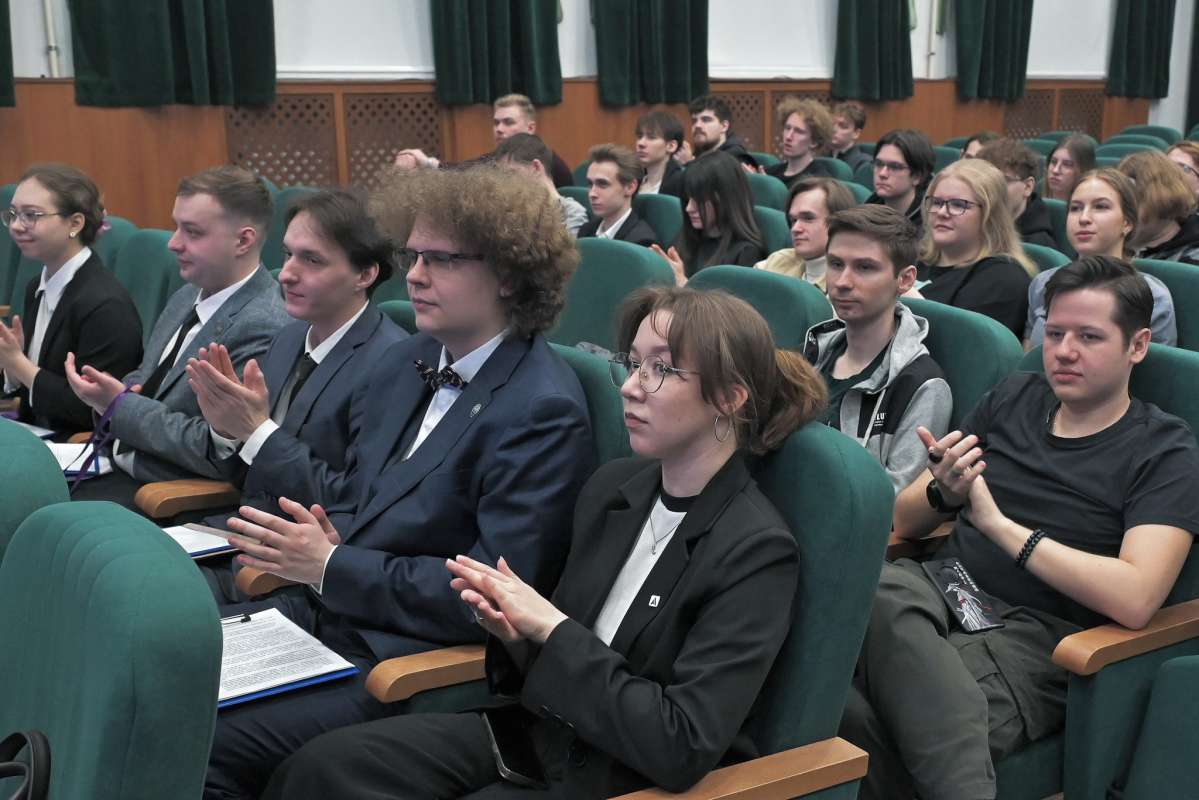 От студенческого кейса – к реальному производству: финалисты CASE-IN поборются за стажировки в «Газпром энергохолдинге»