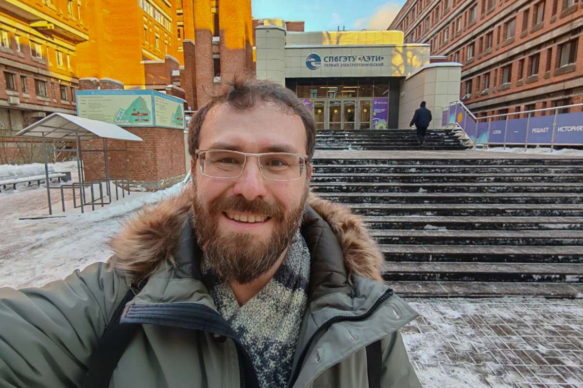 От эксперимента на ледоколе до конференции: успешное выступление аспиранта на ElCon2026